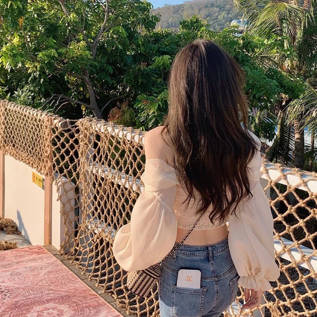 这个婶婶画风不对